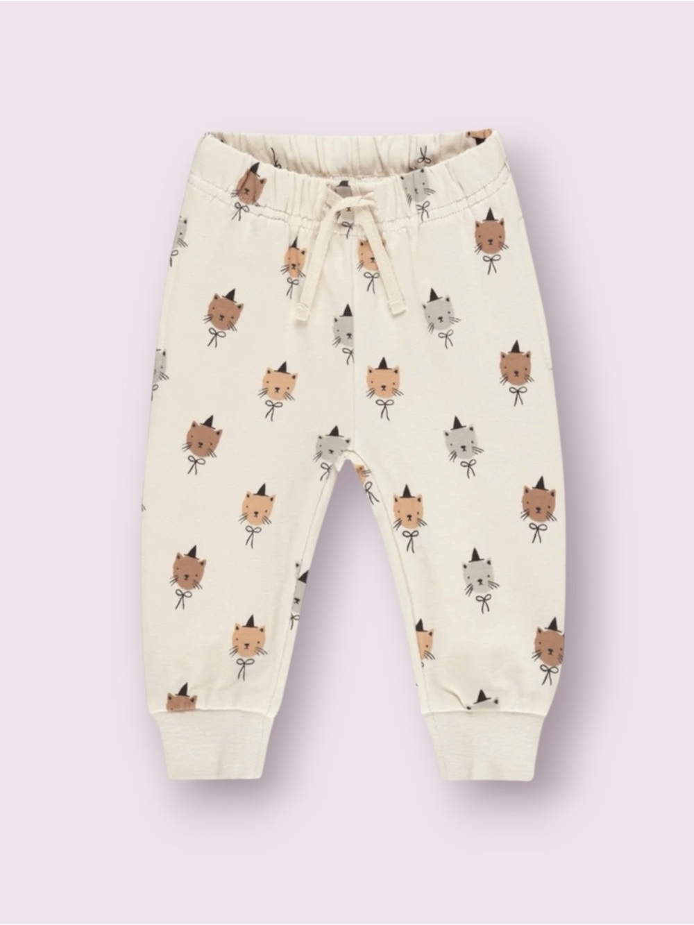Quincy Mae Relaxed Fleece Sweatpant In Cats Details